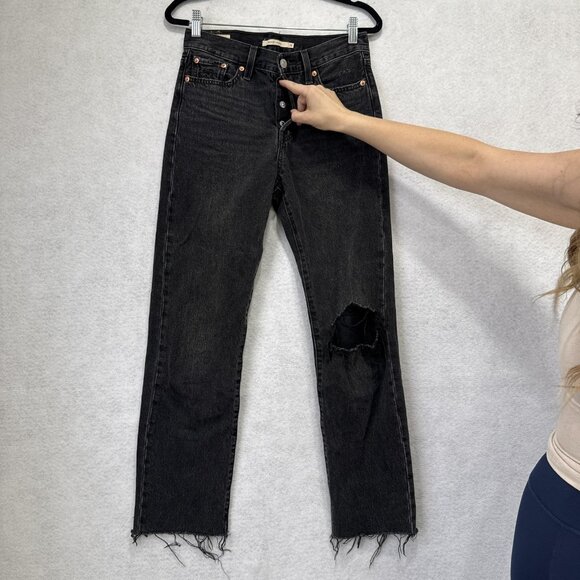 Levis Wedgie Straight Jeans Womens 26 Black High Rise Button Fly Raw Hem Frayed - Picture 6 of 13